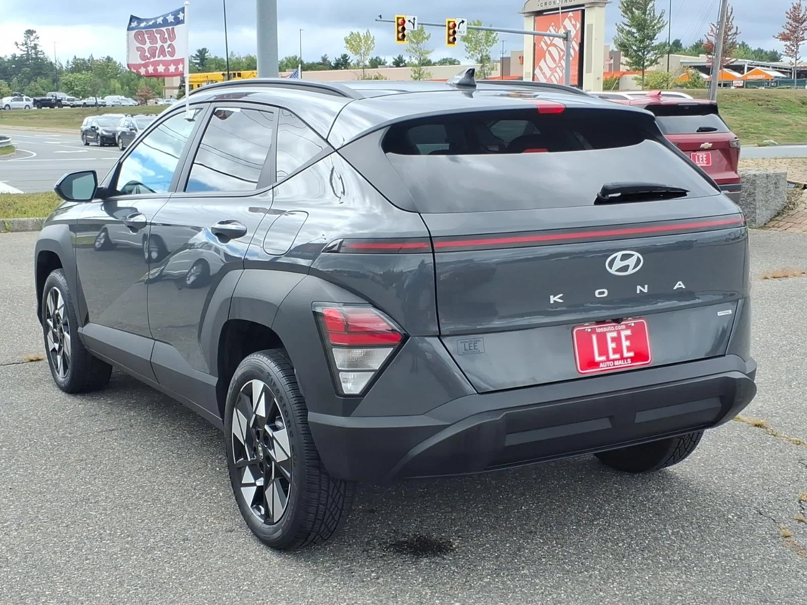 Used 2025 Gray Pearl Hyundai SEL image 6