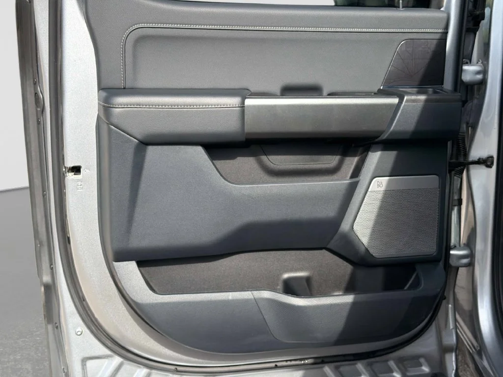 Used 2023 Silver Metallic Ford XLT image 13
