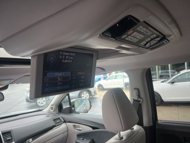 2018 Honda Pilot Touring - Photo 18