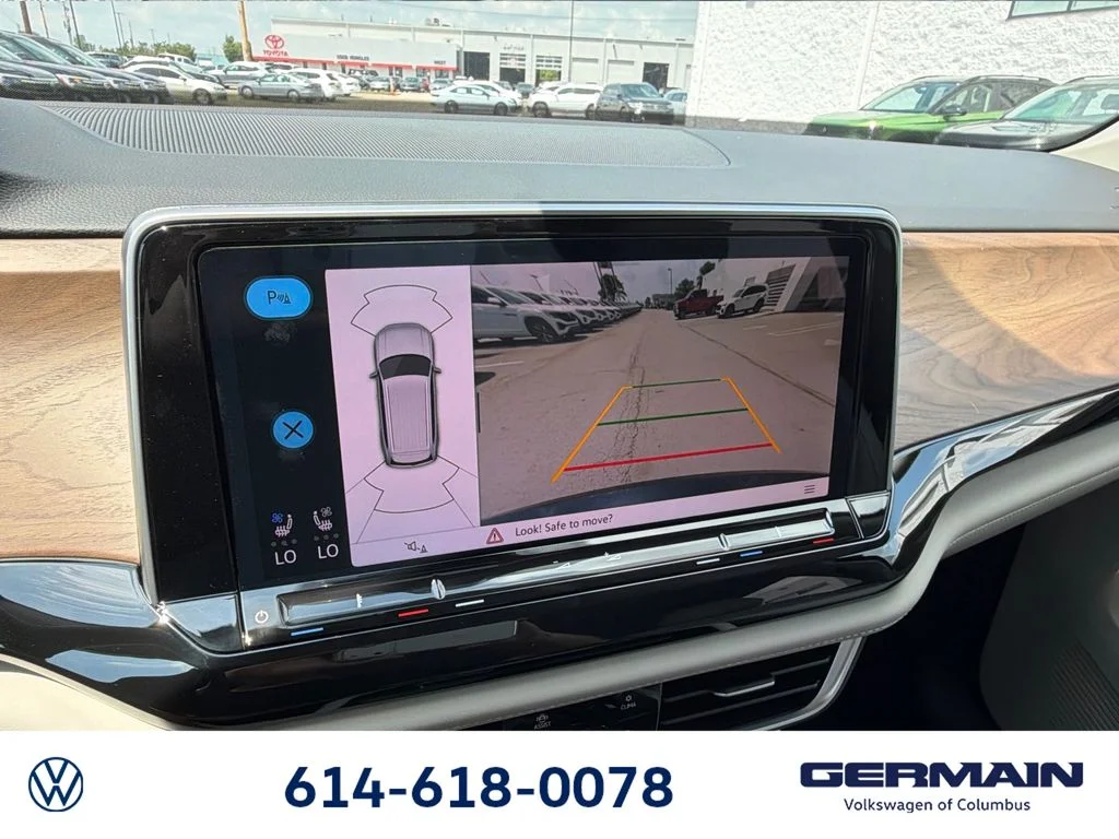 New 2026 Black Volkswagen SE w/Technology image 28