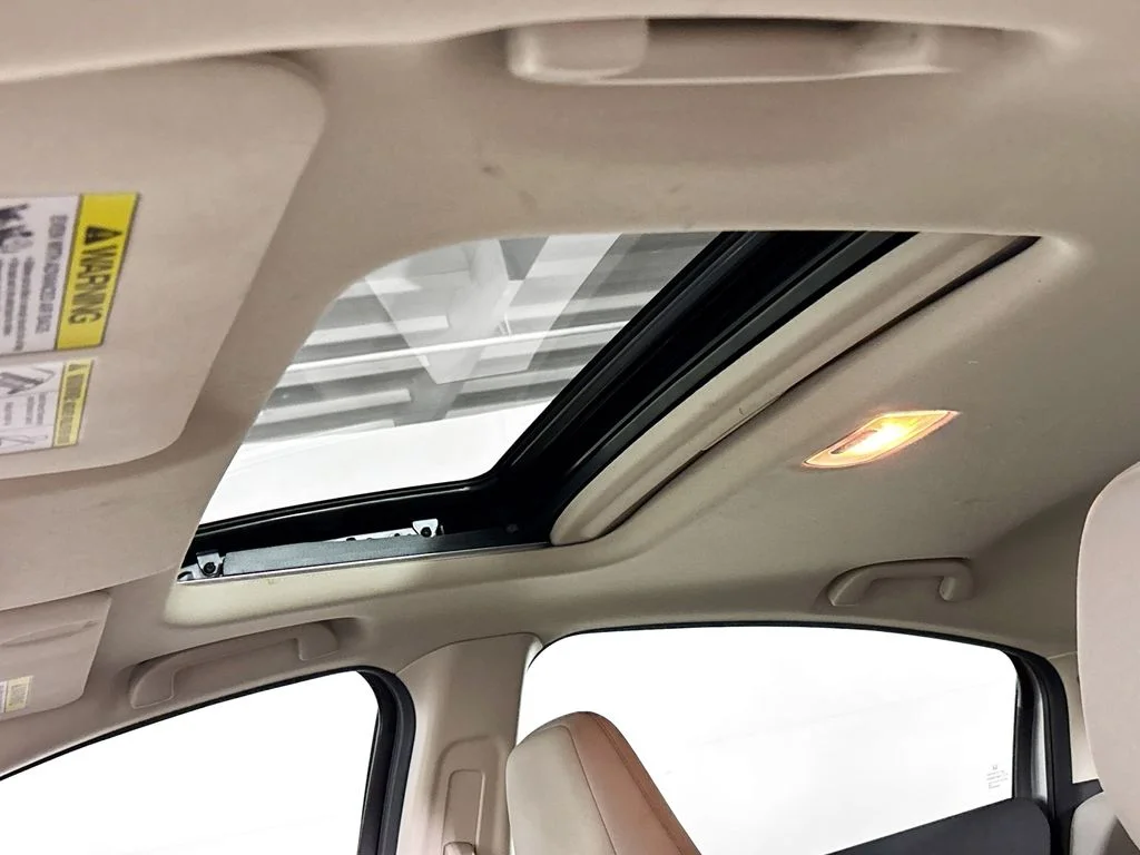 Used 2019 Silver Honda EX image 18