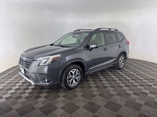 Used 2024 Gray Subaru Premium image 5