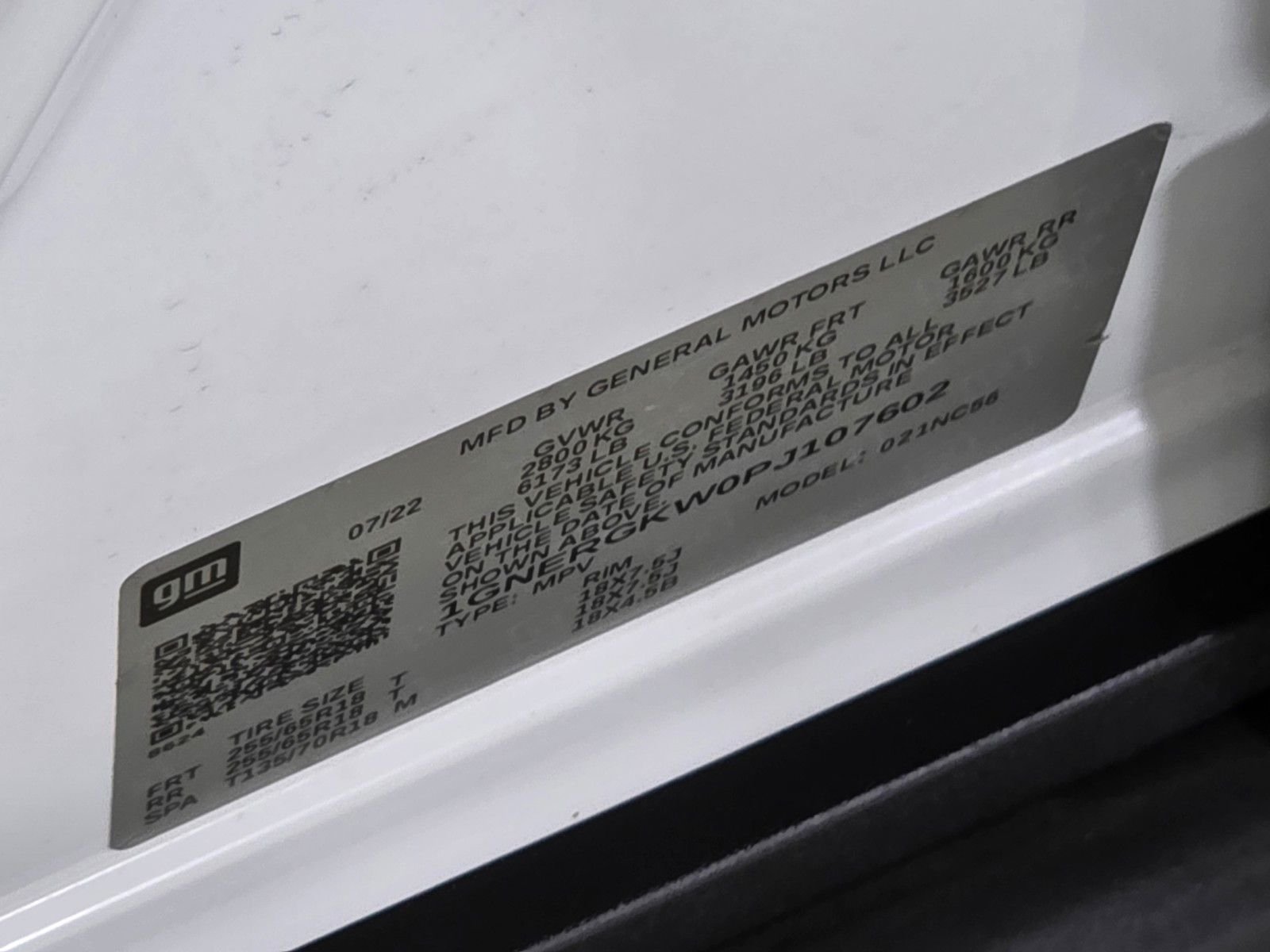 Used 2023 Summit White Chevrolet LT image 36