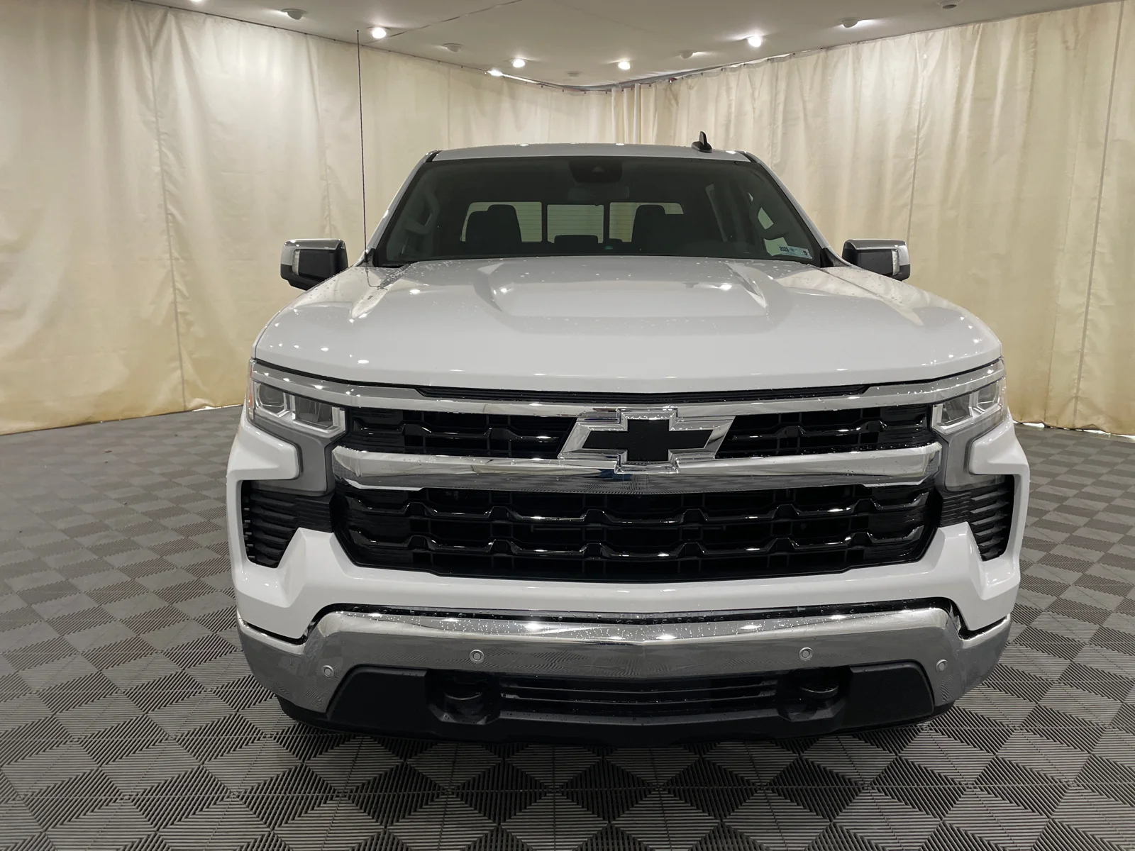 2026 Chevrolet Silverado 1500 LT - Photo 2
