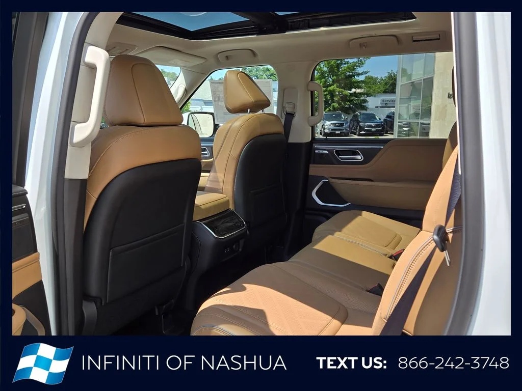 New 2027 RADIANT WHITE INFINITI Luxe 4WD image 20