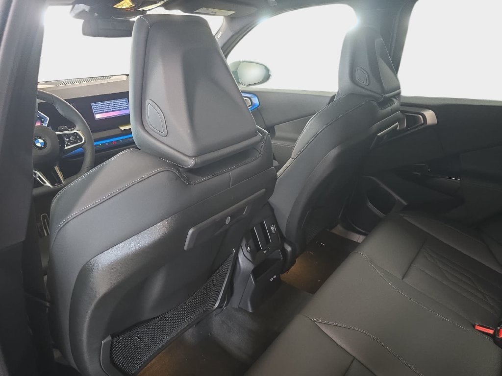 New 2026 Brooklyn Grey Metallic BMW 30 xDrive image 7