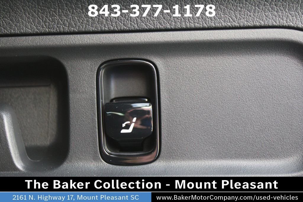 Used 2026 Black Mercedes-Benz GLC 300 image 10