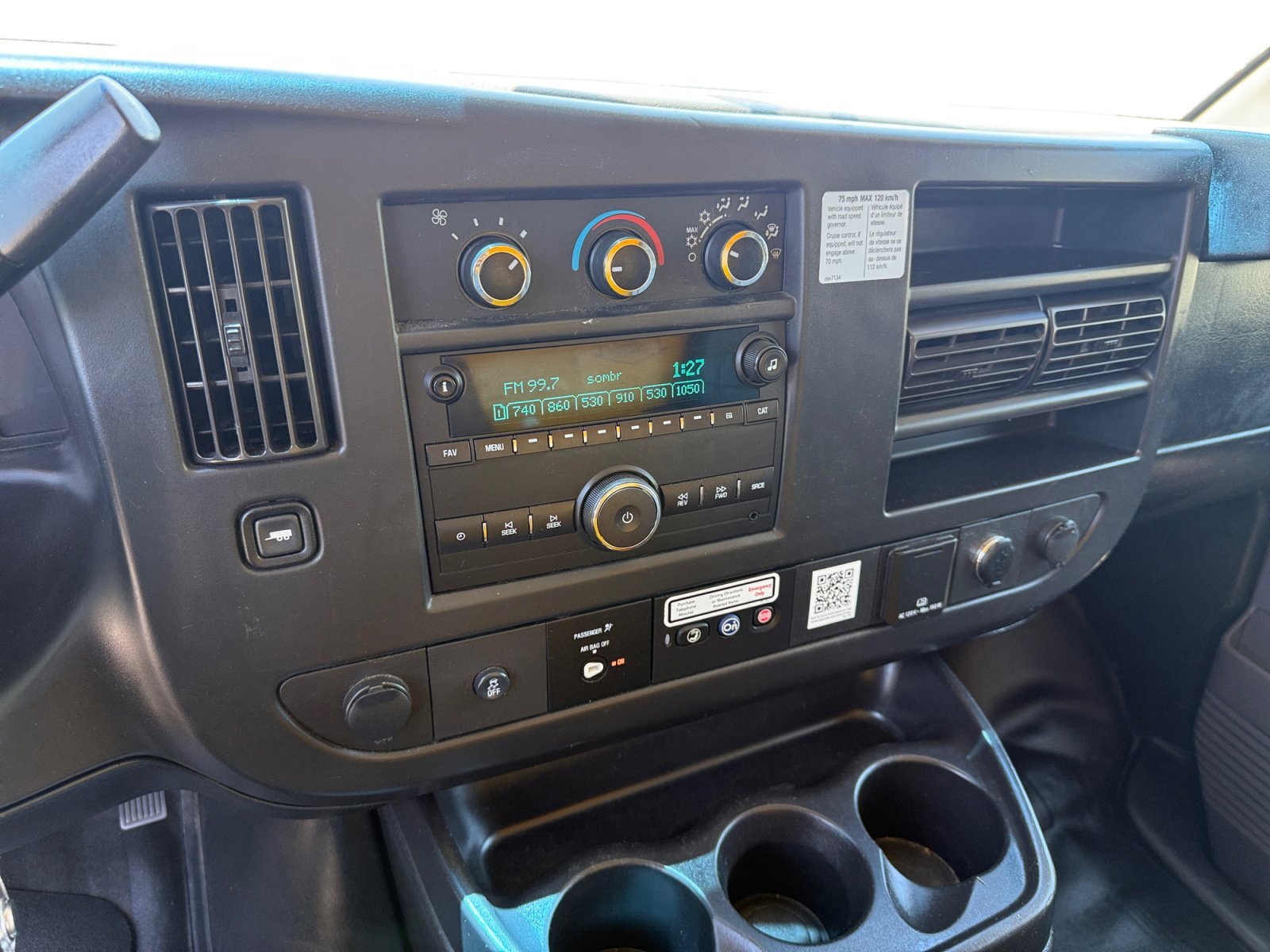 Used 2018 Orange GMC Work Van image 12