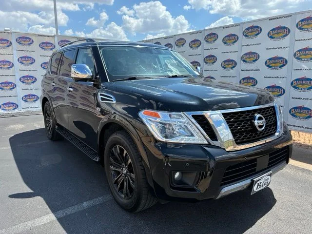 Used 2019 Super Black Nissan Platinum image 2