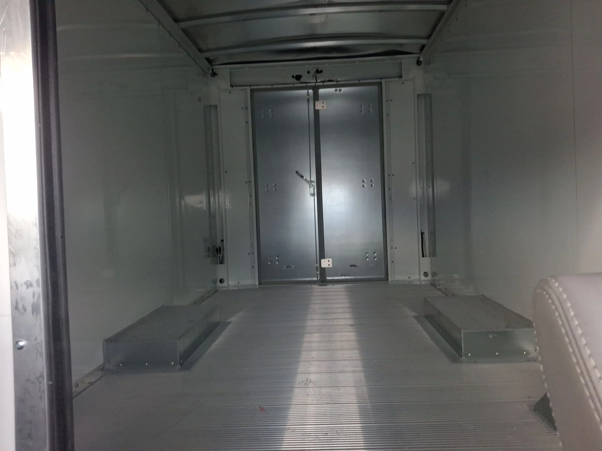 New 2025 Summit White GMC 1WT image 37