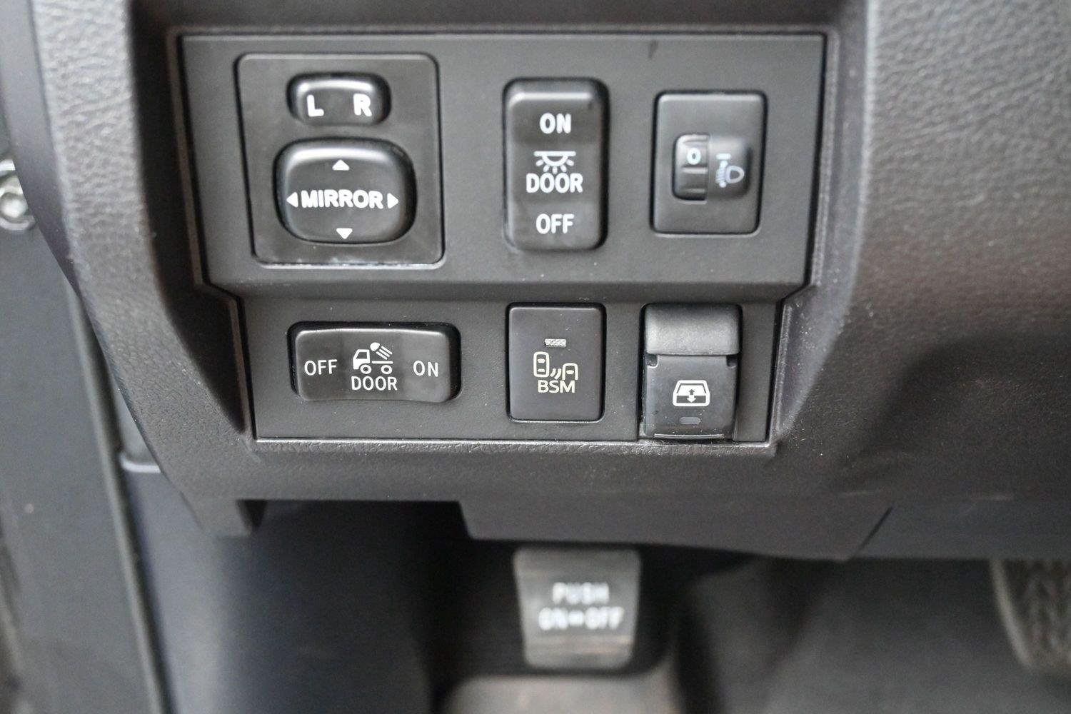 Used 2015 Attitude Black Metallic Toyota Limited image 29