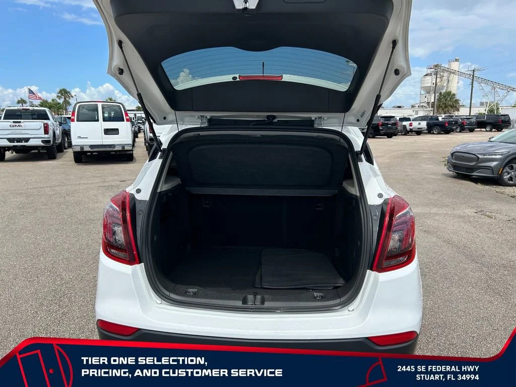 Used 2019 (Includes (CM5) Black Carbon Metallic lower exterior accent color, Paint code W700S.) Buick Preferred image 10