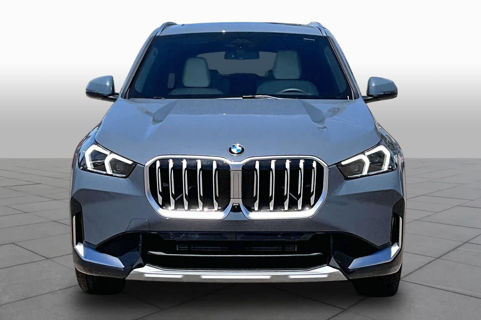 New 2026 Storm Bay Metallic BMW xDrive28i image 3