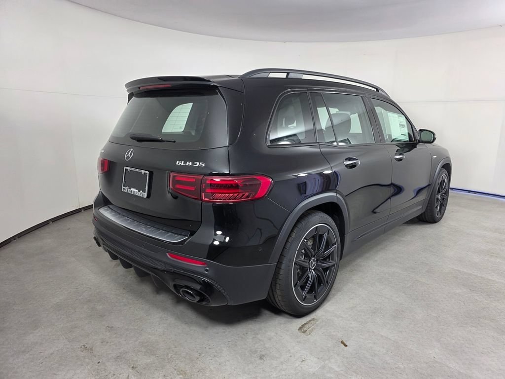 2026 Mercedes-Benz GLB AMG GLB 35 - Photo 23