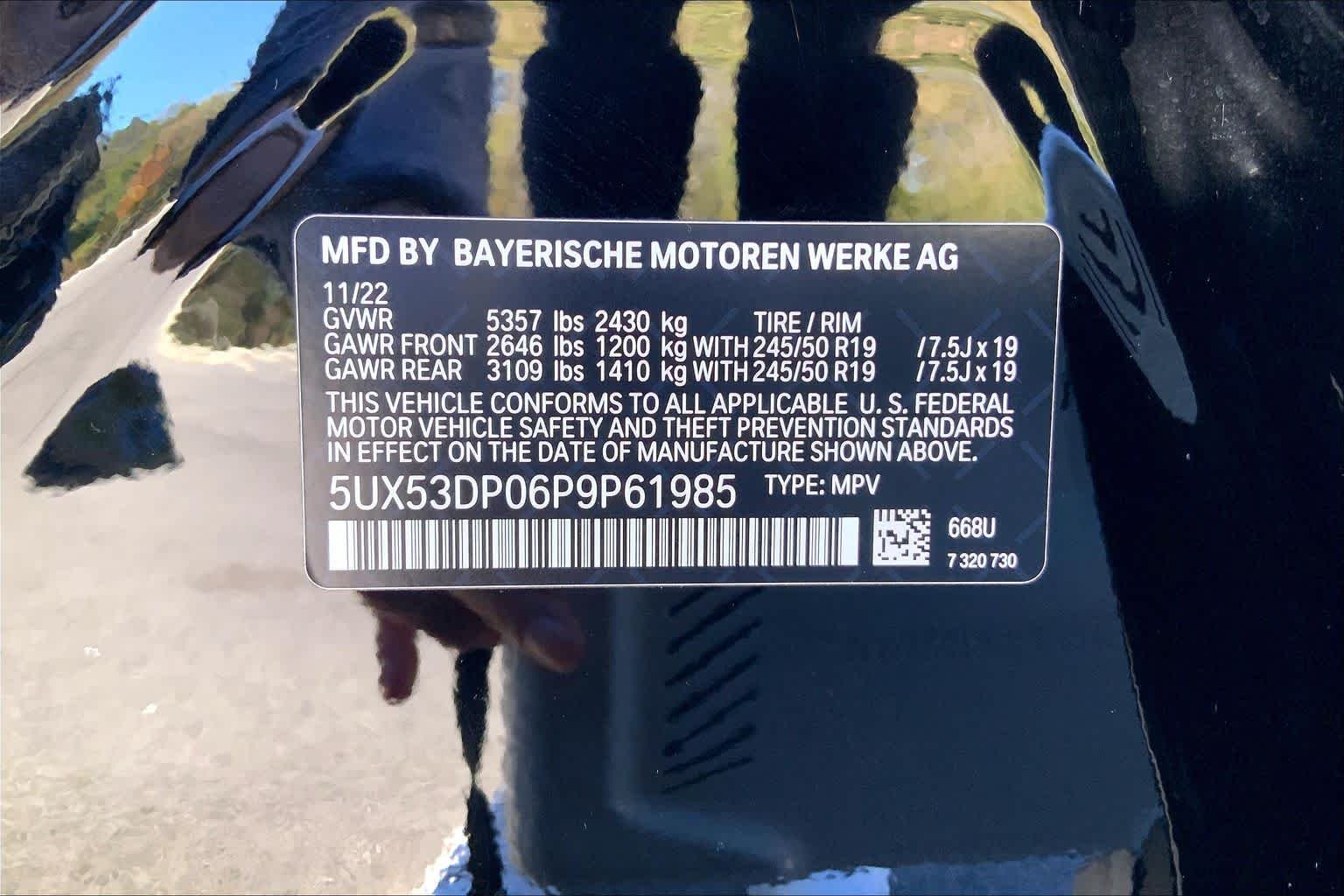 Used 2023 Jet Black BMW xDrive30i image 39