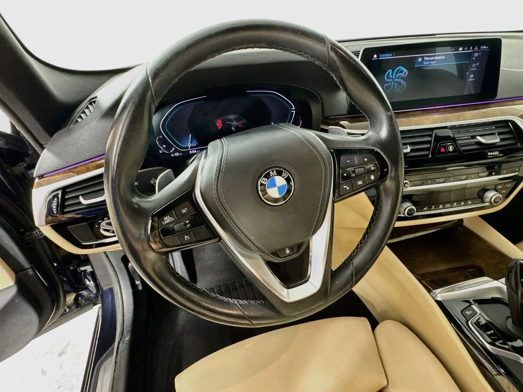 Used 2020 Blue BMW 530i xDrive image 7