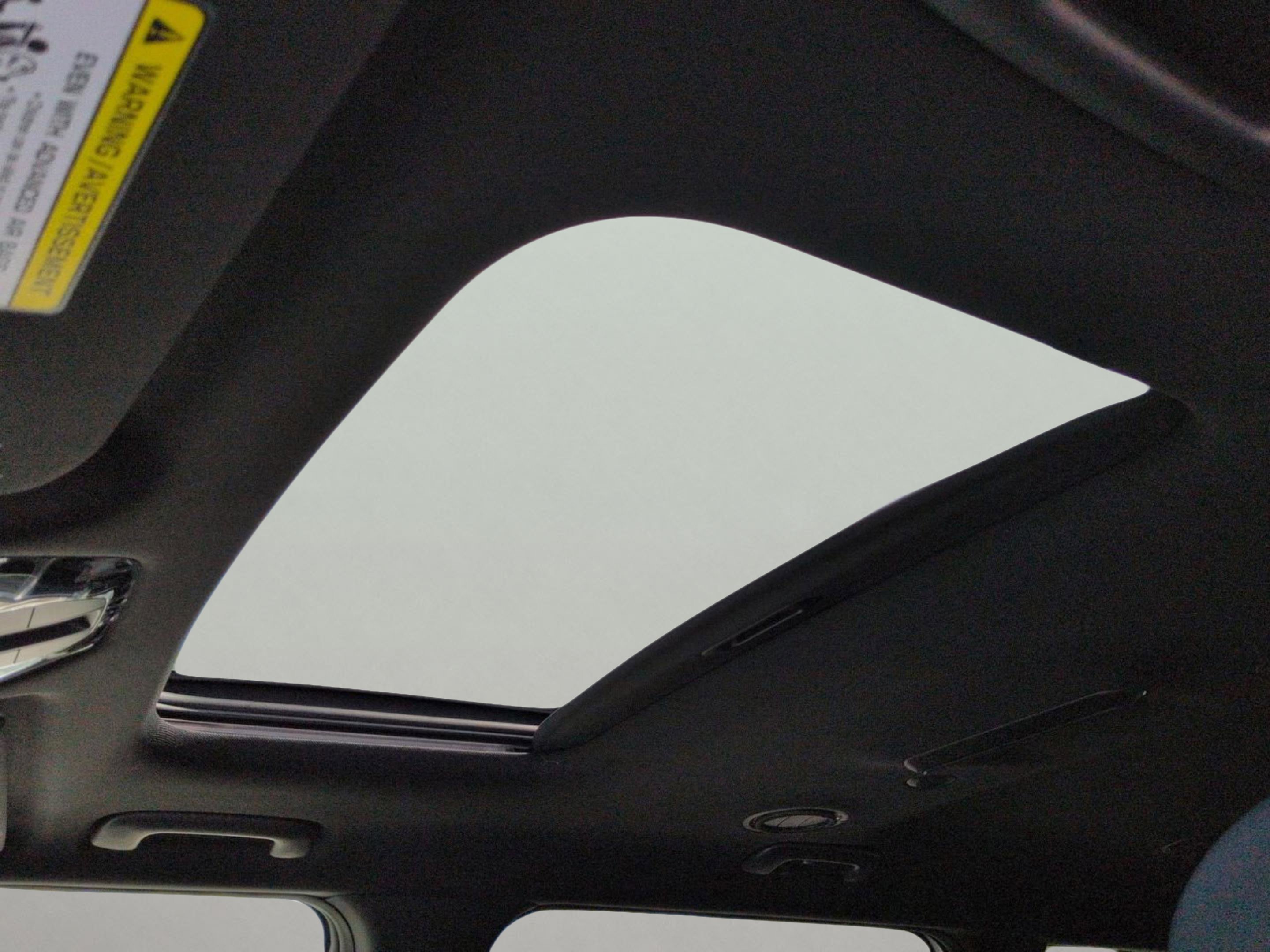 New 2027 Glacial White Pearl Kia EX image 23