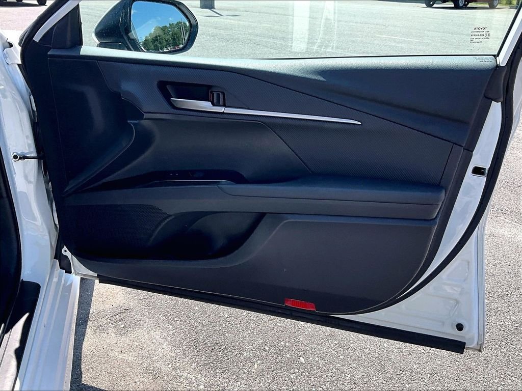 Used 2025 White Toyota SE image 12