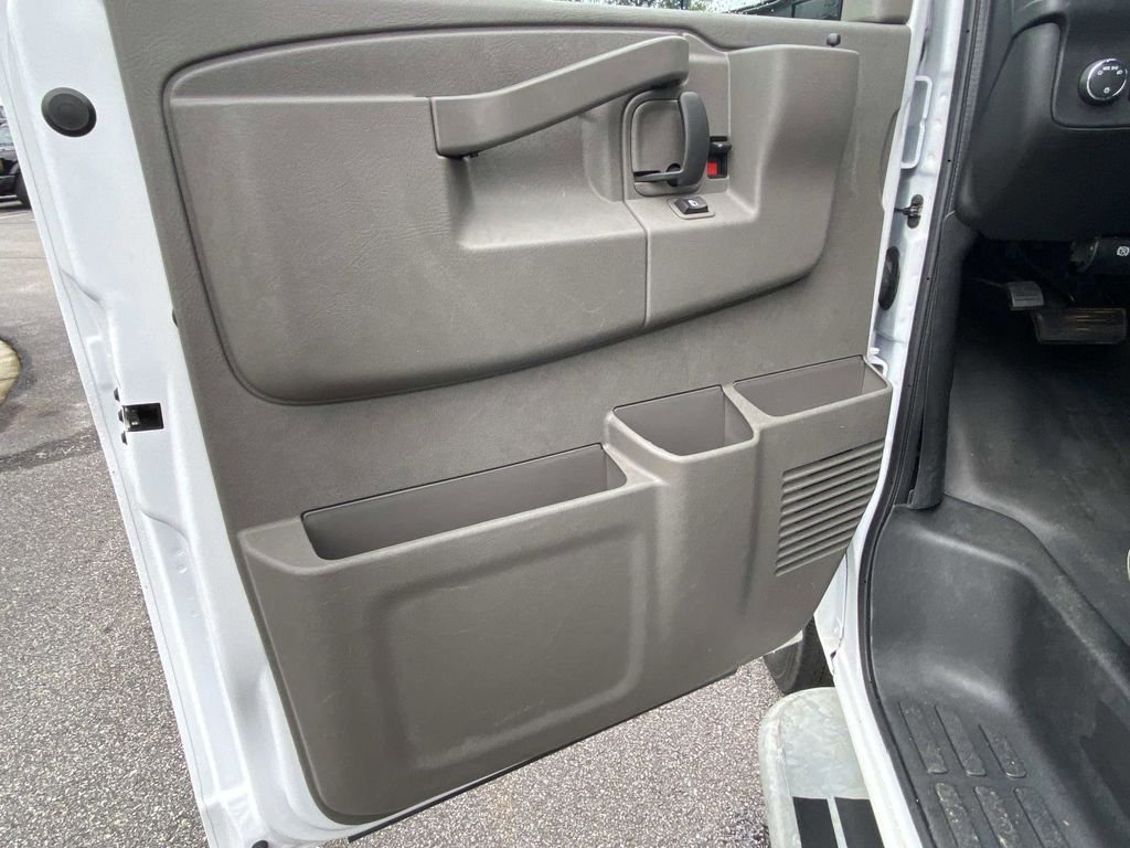 Certified Used 2025 Summit White GMC Work Van image 18