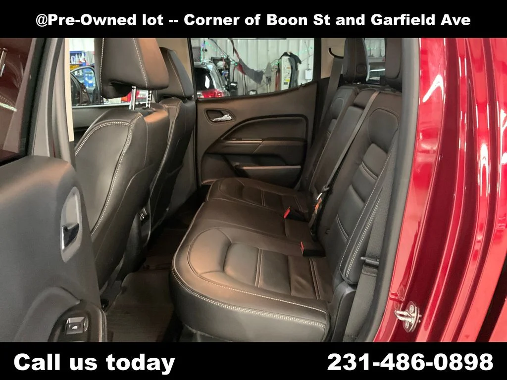 Used 2019 Red GMC Denali image 27