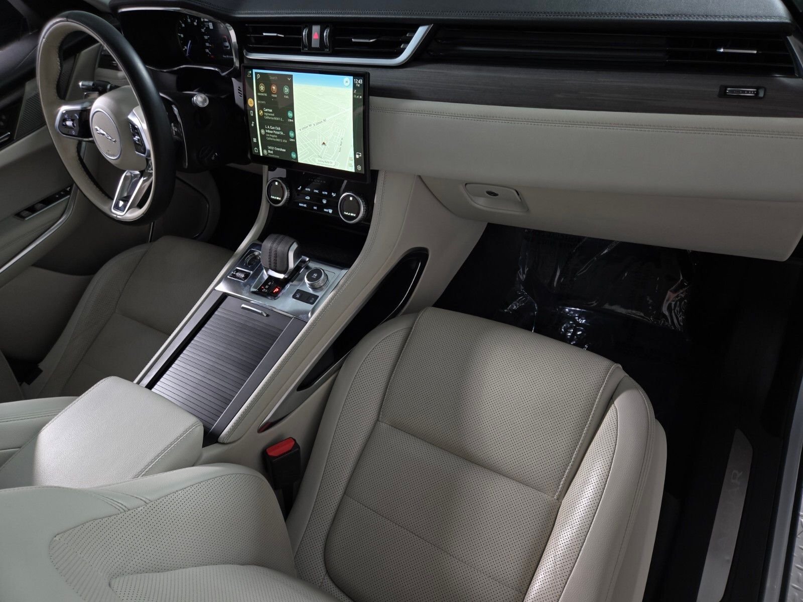 2023 Jaguar F-Pace S - Photo 19