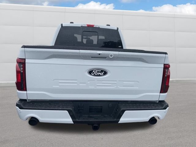 New 2026 Oxford White Ford XLT image 3