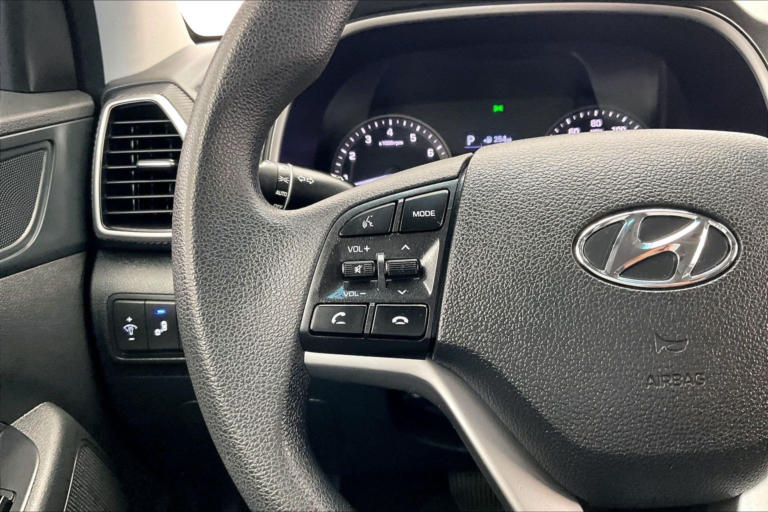 Used 2020 Aqua Blue Hyundai Value image 20