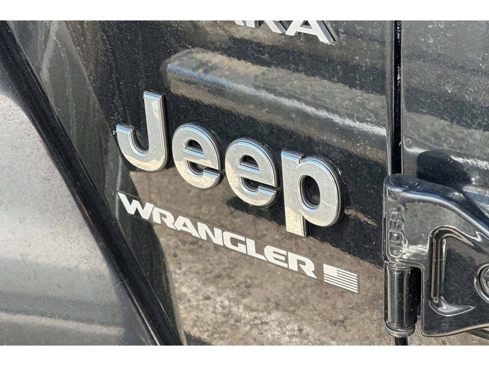 Used 2023 Black Jeep Sahara image 8