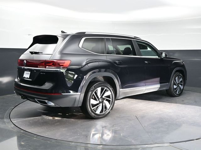 Used 2025  Volkswagen 2.0T SEL image 5