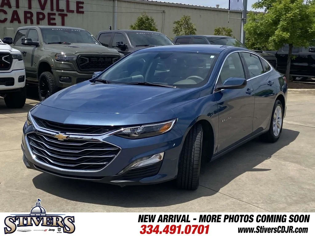 Used 2025 Blue Chevrolet LT image 38