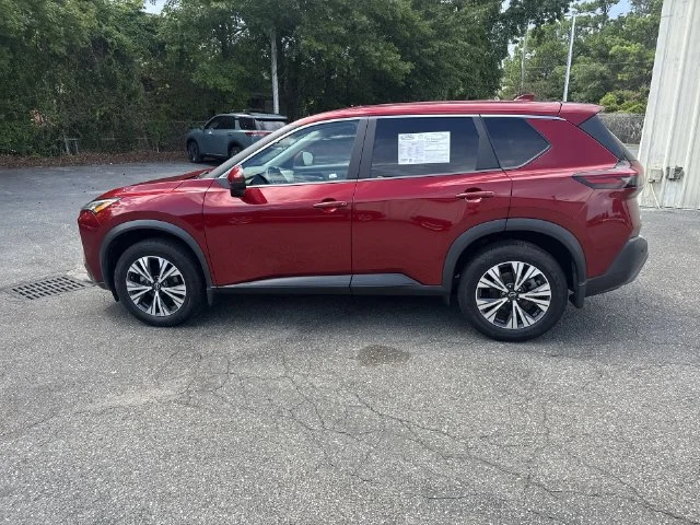Used 2023 Red Nissan SV image 8