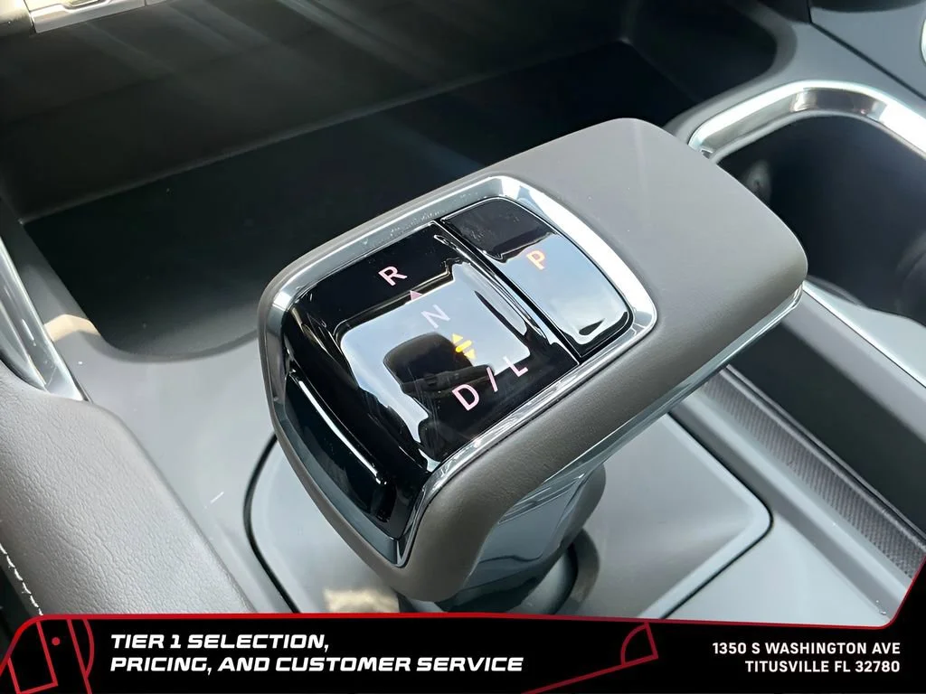 New 2026 Glacier White Tricoat GMC Denali image 32