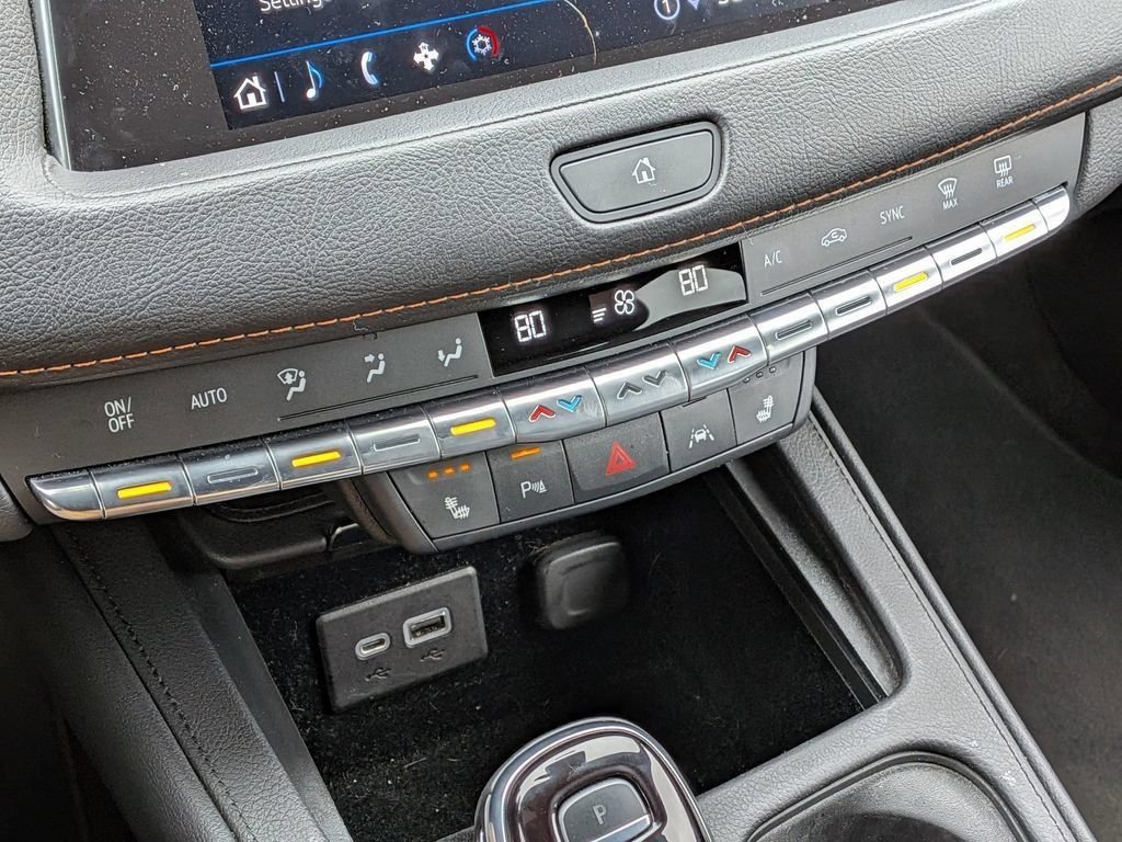 2023 Cadillac XT4 Sport - Photo 24