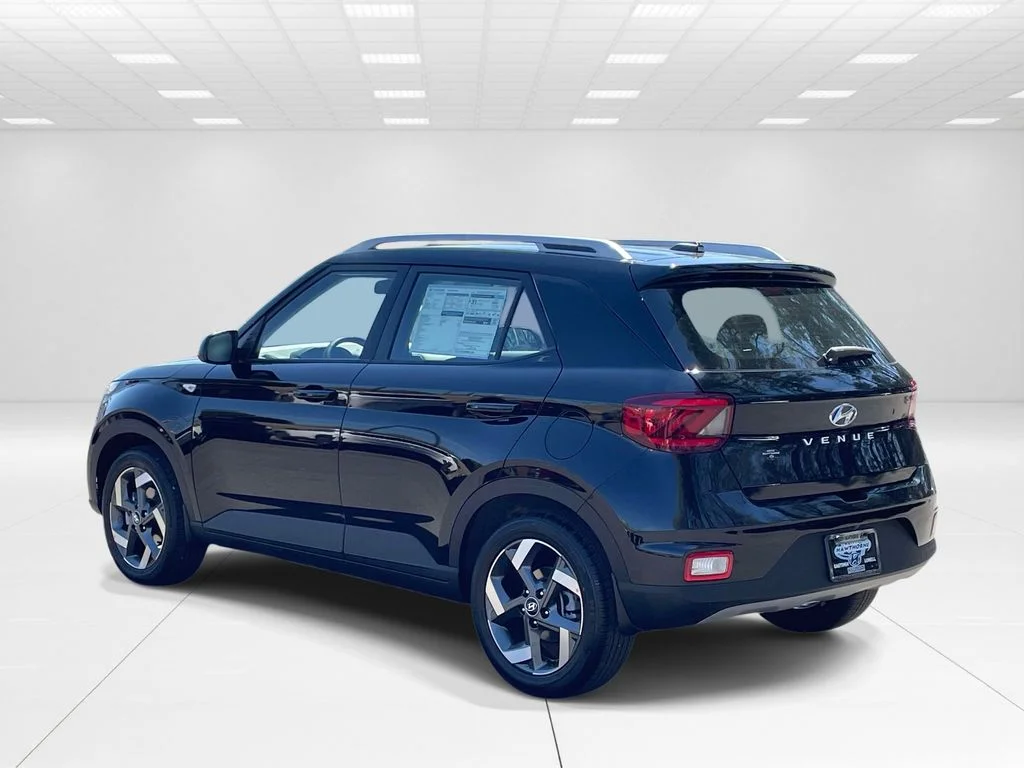 New 2026 Black Hyundai SEL image 4