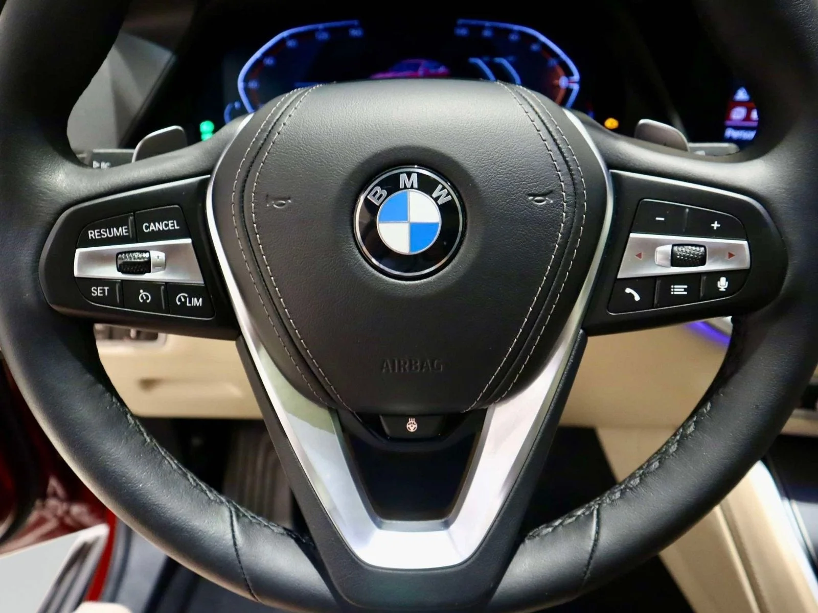 Used 2022 Flamenco Red Metallic BMW xDrive40i image 29