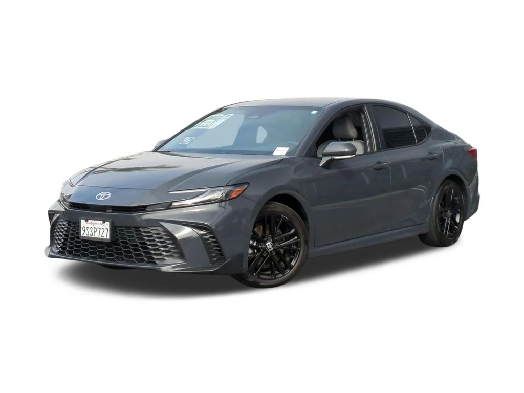 Used 2025  Toyota SE image 1