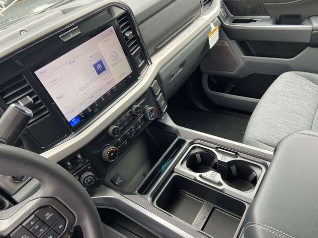Used 2026 Light Blue Clearcoat Metallic Ford XLT image 11