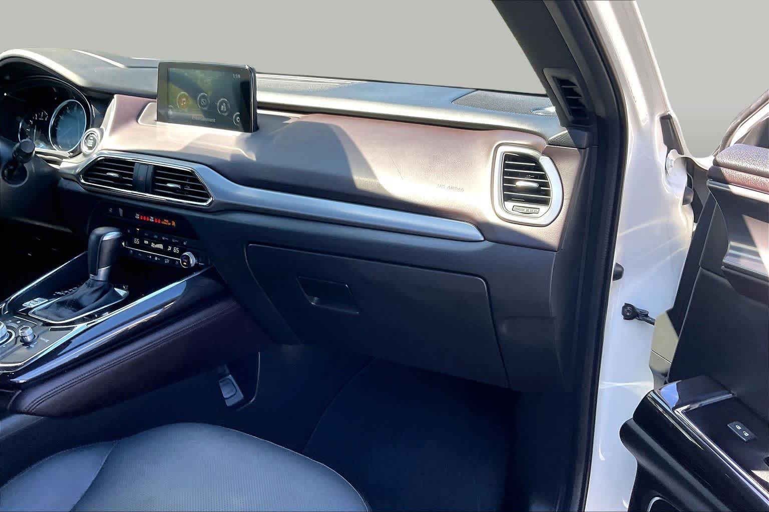 Used 2019 Snowflake White Pearl Mica Mazda Grand Touring image 17