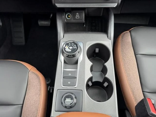New 2025 Velocity Blue Metallic Ford Outer Banks® image 41