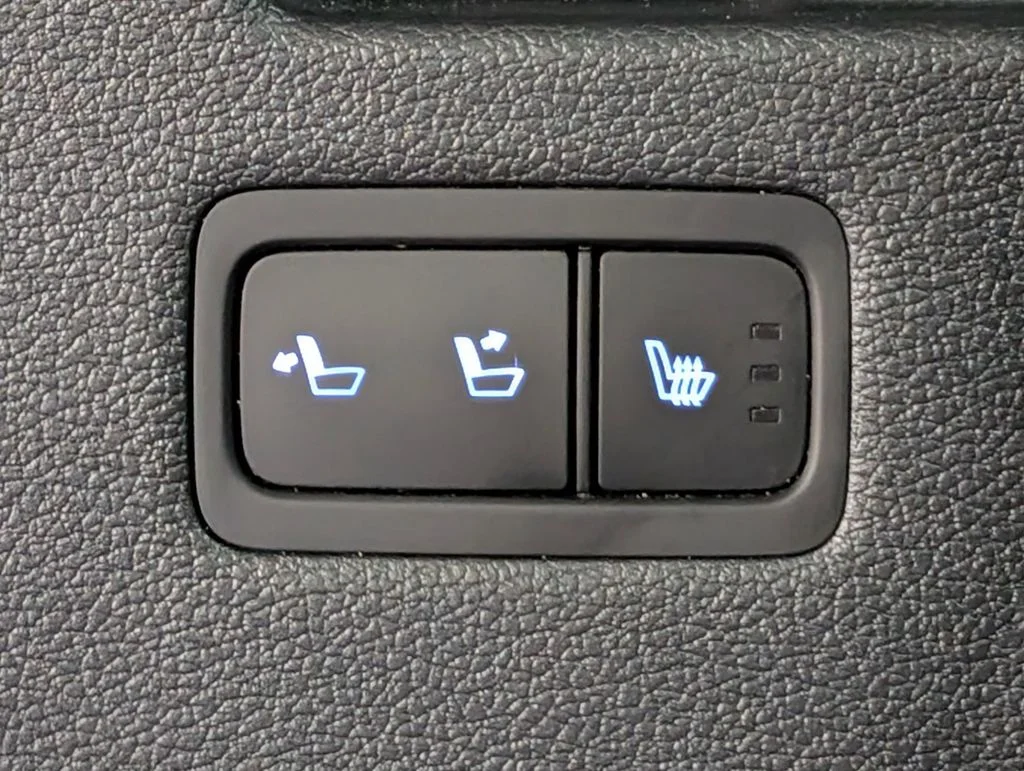 Certified Used 2024 Moonlight Cloud Hyundai Limited image 25
