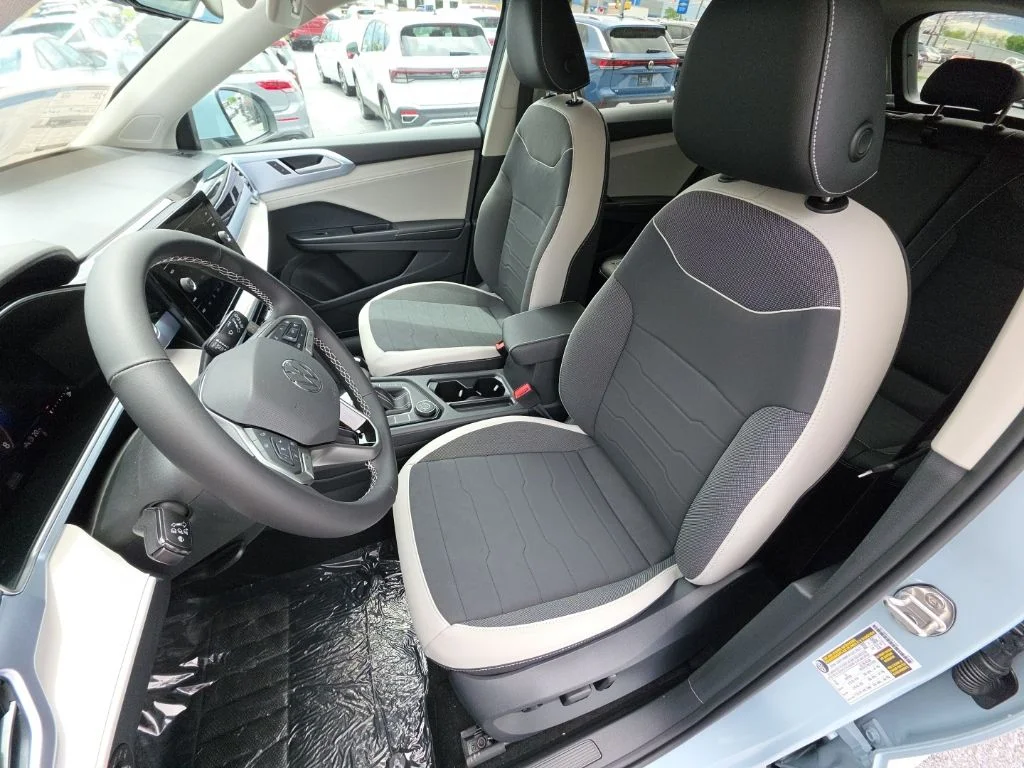 New 2026 Monument Gray Volkswagen 1.5T SE image 11