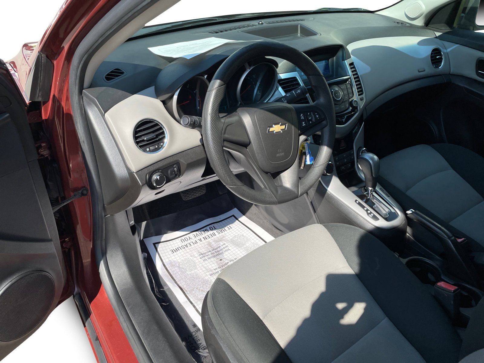 2012 Chevrolet Cruze LS photo 2