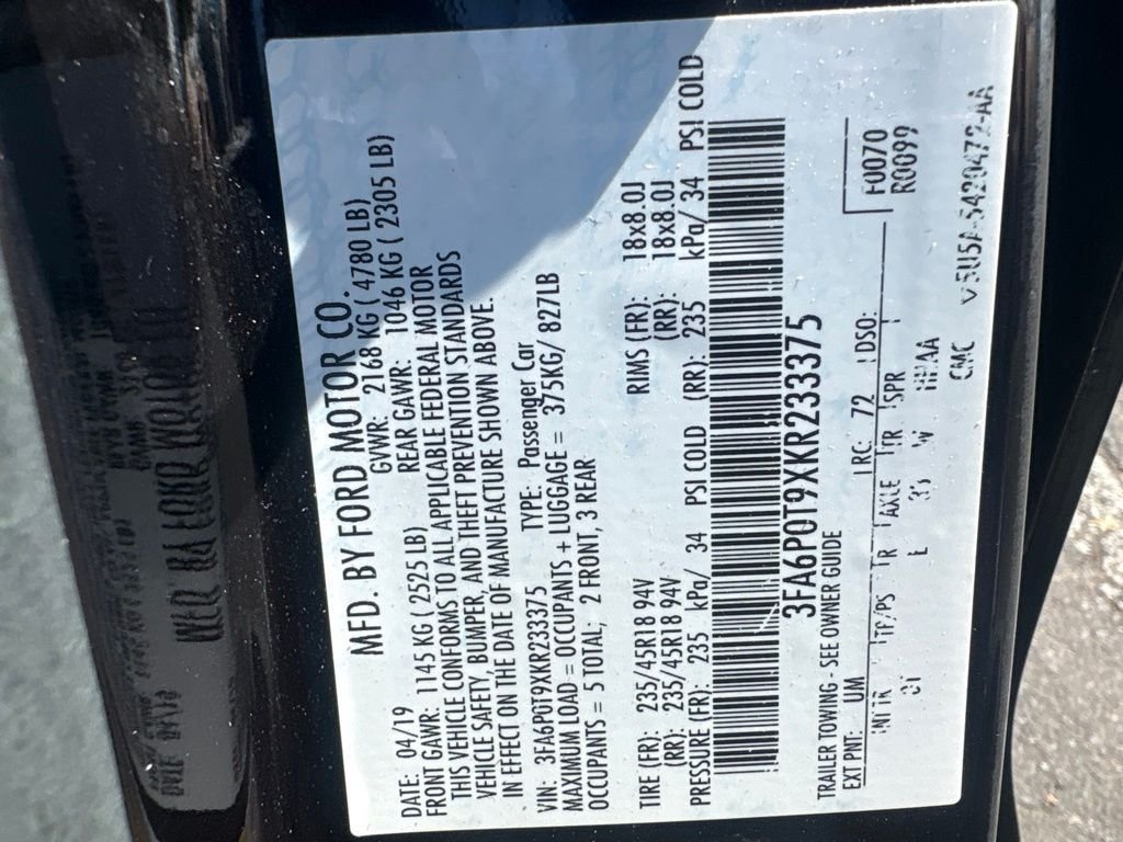 Used 2019 Black Ford SE image 16