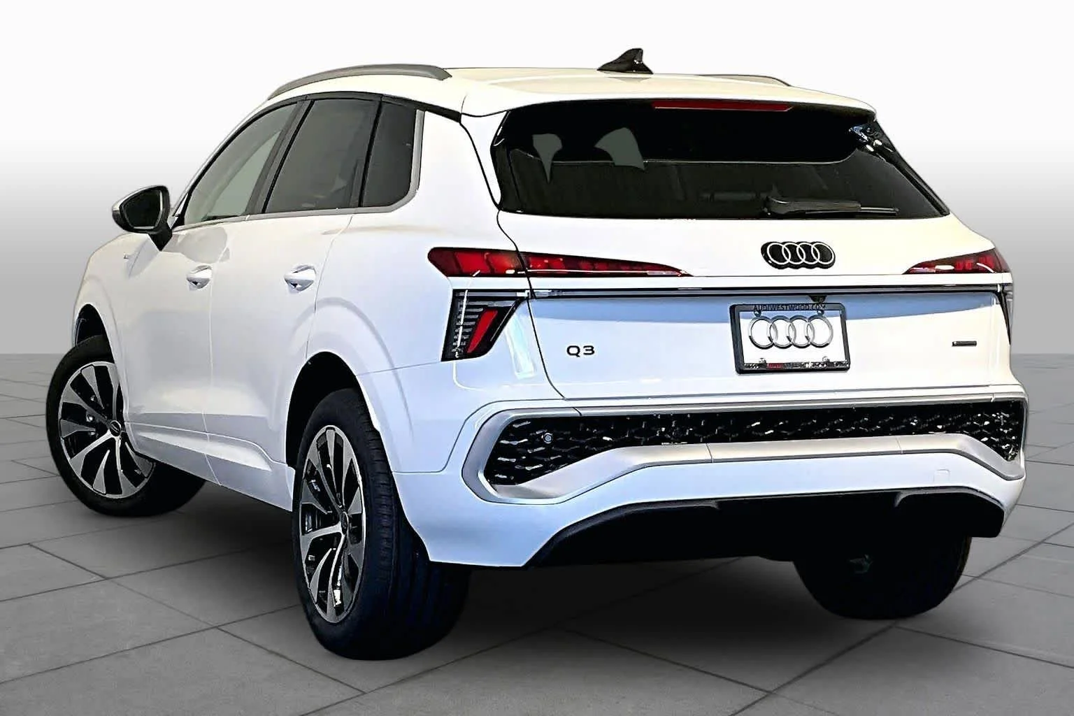 New 2026 Arkona White/Z9 Audi S line image 11