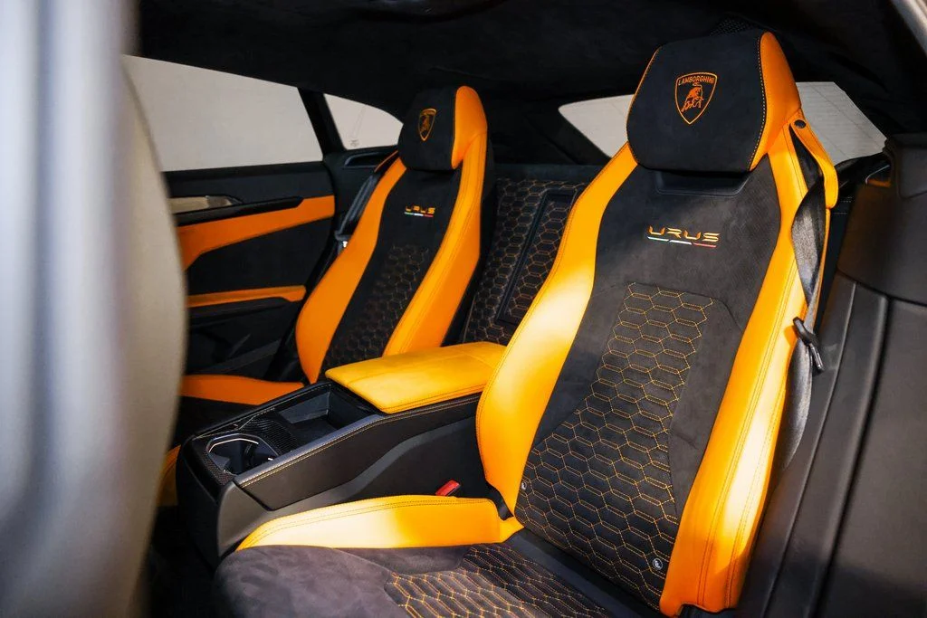 Used 2022  Lamborghini  image 31