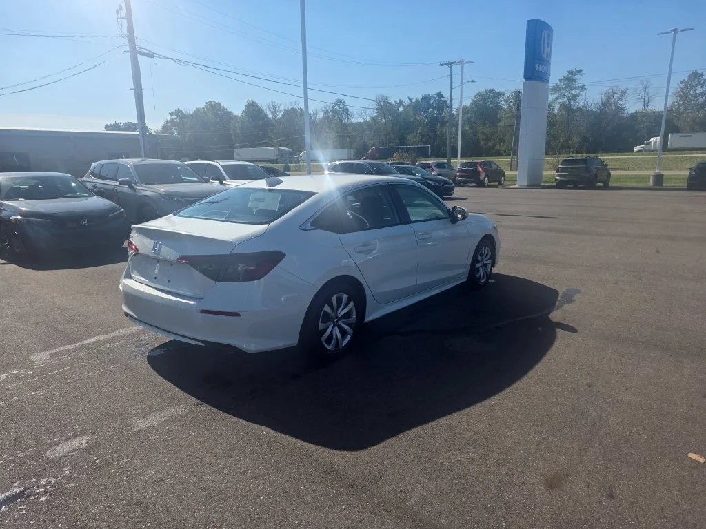 New 2026 Platinum White Pearl Honda LX image 3