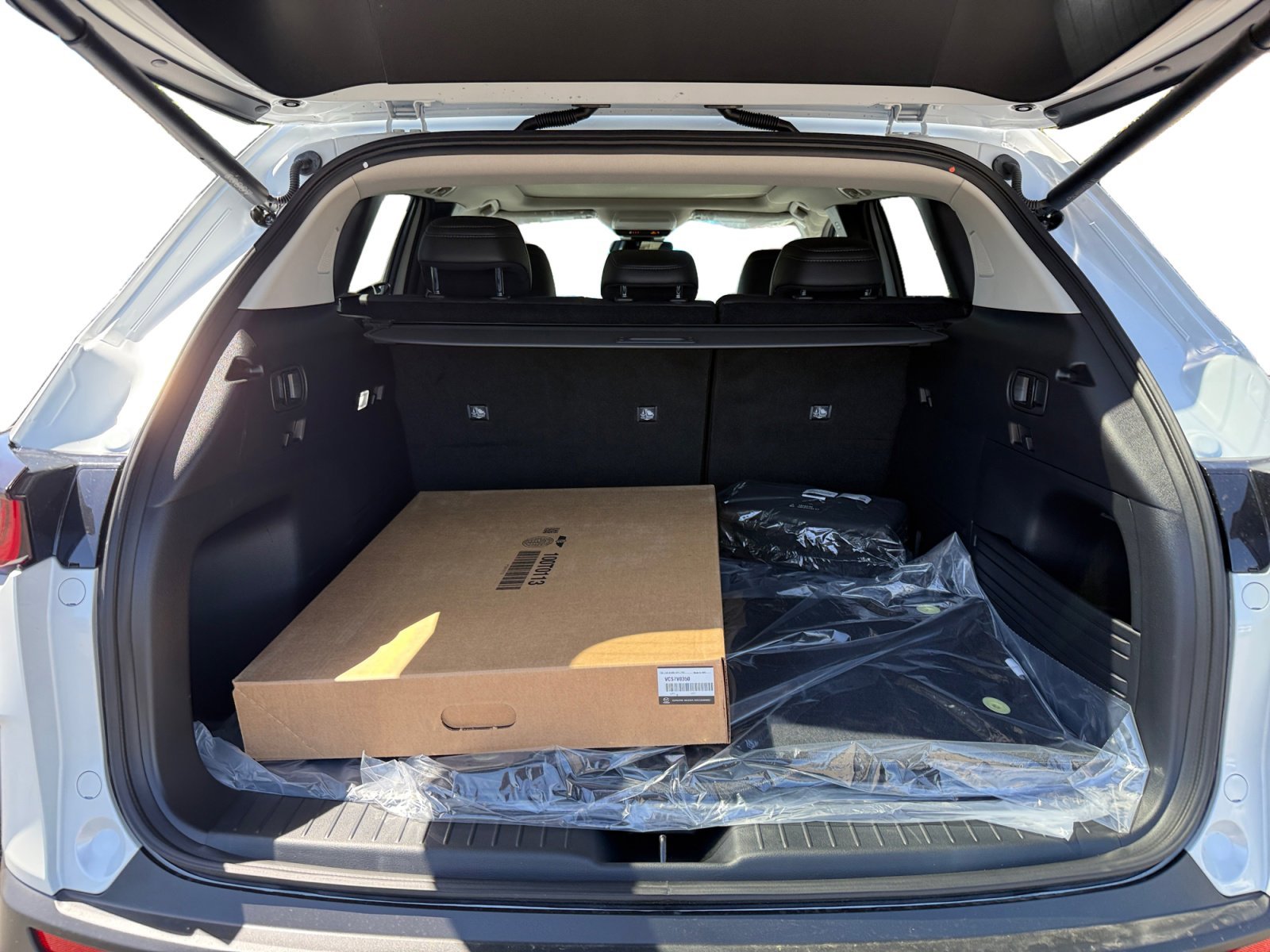 New 2026 Wind Chill Pearl Mazda Premium image 17