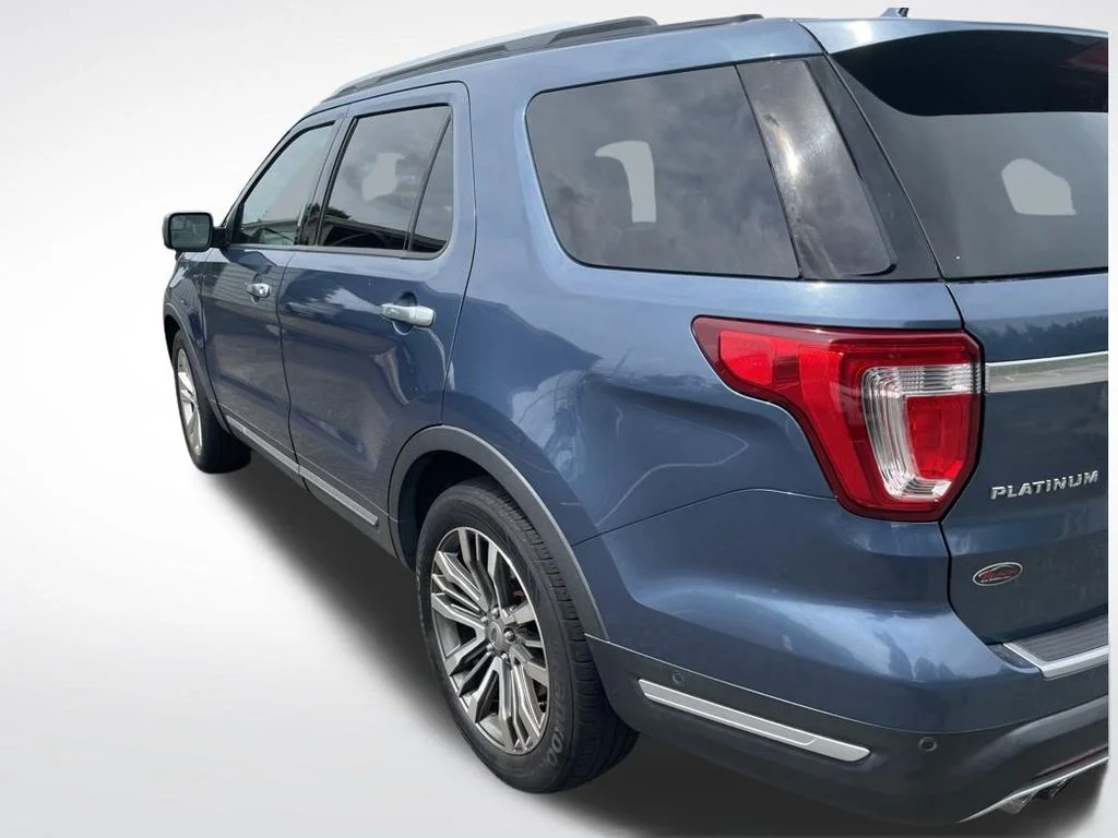 Used 2018 Blue Ford Platinum image 5