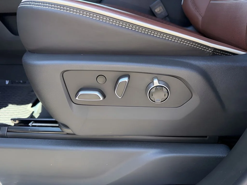 Used 2025 Blue GMC Denali Ultimate image 10