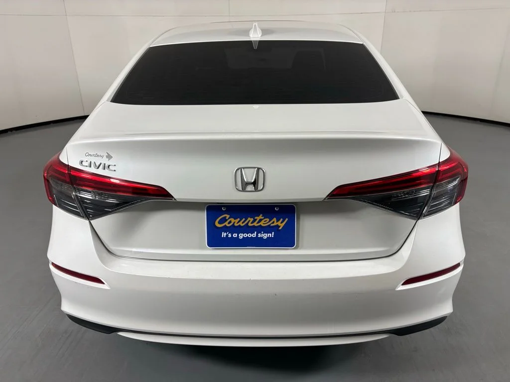 Used 2022  Honda EX image 7